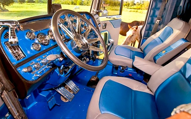 The Hog Ring - Auto Upholstery Community - Custom Big Rig Interior 2