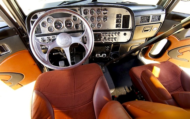 The Hog Ring - Auto Upholstery Community - Custom Big Rig Interior 6