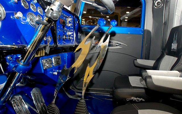 The Hog Ring - Auto Upholstery Community - Custom Big Rig Interior 8