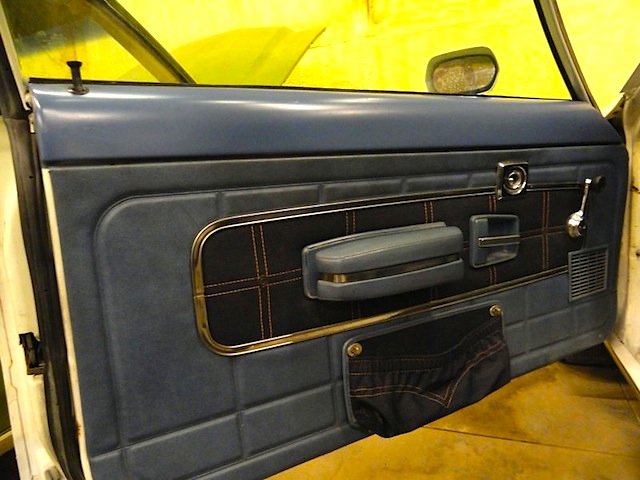 Auto Upholstery - The Hog Ring - Gremlin Levis