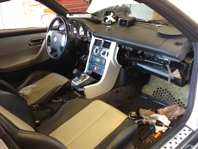 Auto Upholstery - The Hog Ring - Mercedes-Benz SLK Interior Paint