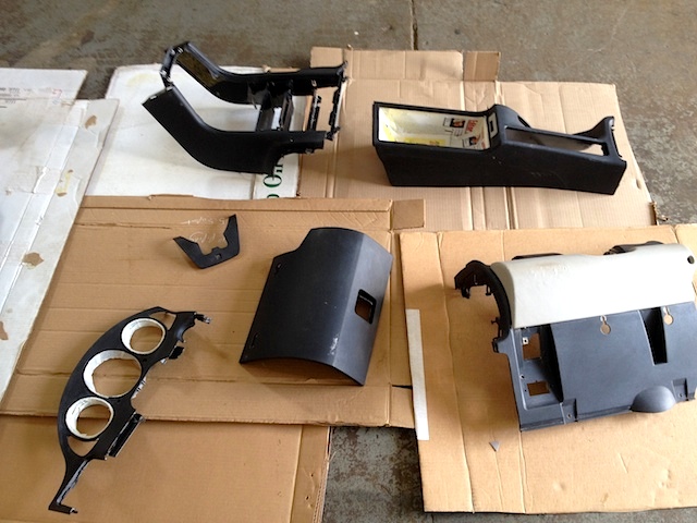 Auto Upholstery - The Hog Ring - Mercedes-Benz SLK Interior Paint
